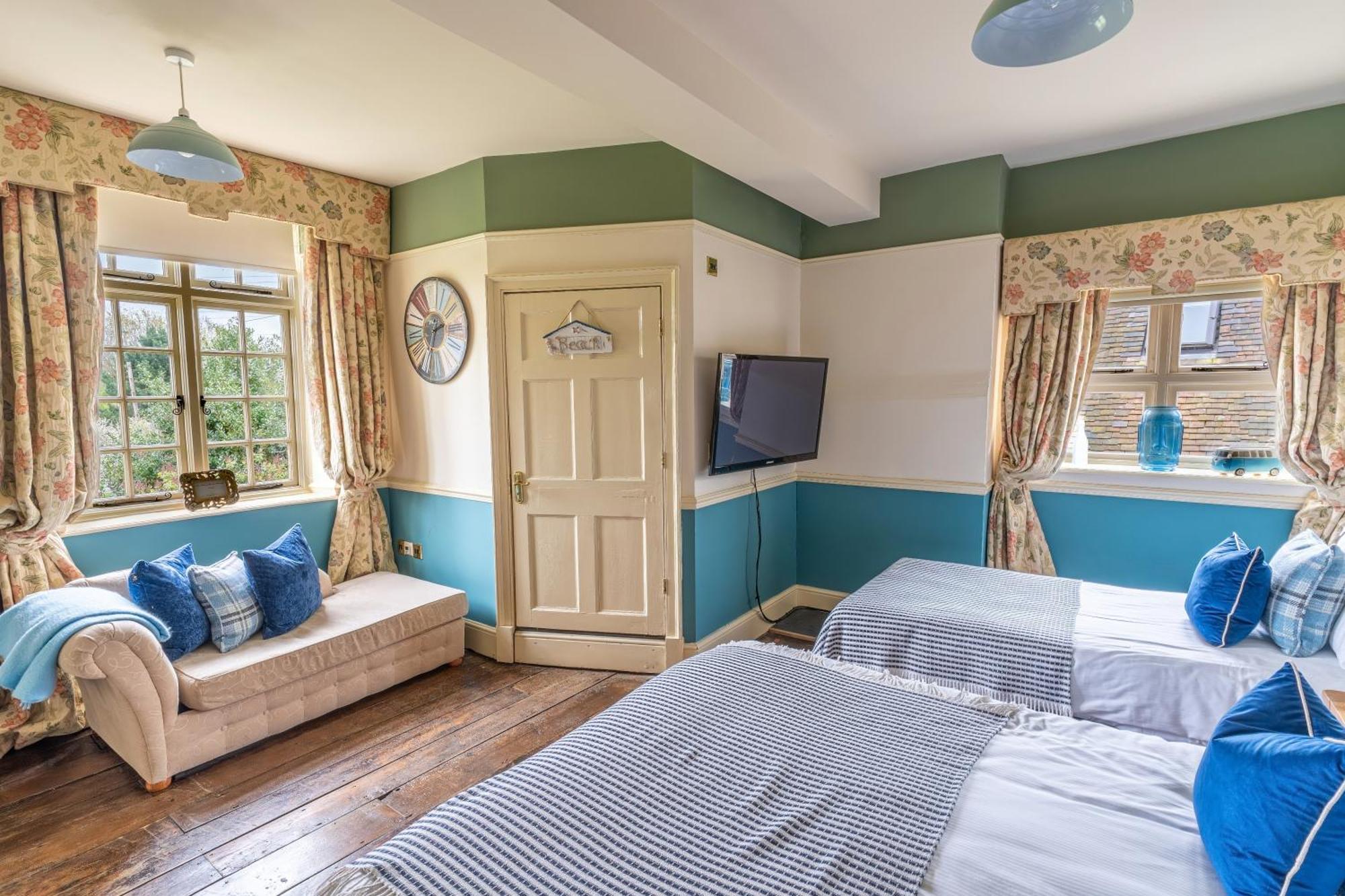 Blackgreaves Farmhouse Bed & Breakfast Lea Marston Екстериор снимка