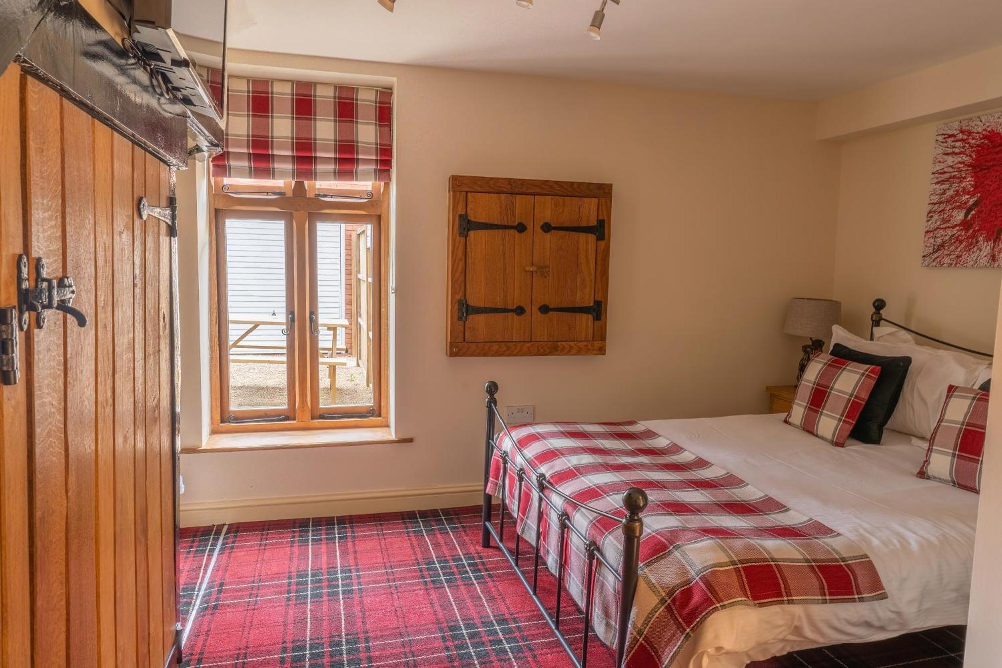Blackgreaves Farmhouse Bed & Breakfast Lea Marston Екстериор снимка